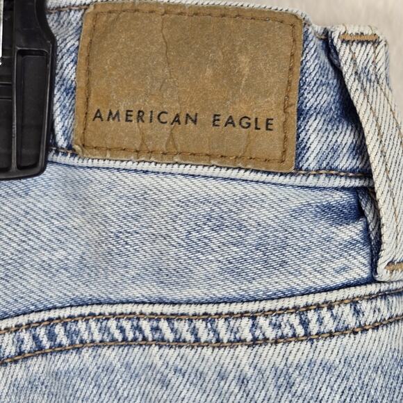 American Eagle Women’s SZ 10 Denim Baggy Jeans Straight Destroyed 31" Inseam - Picture 5 of 11